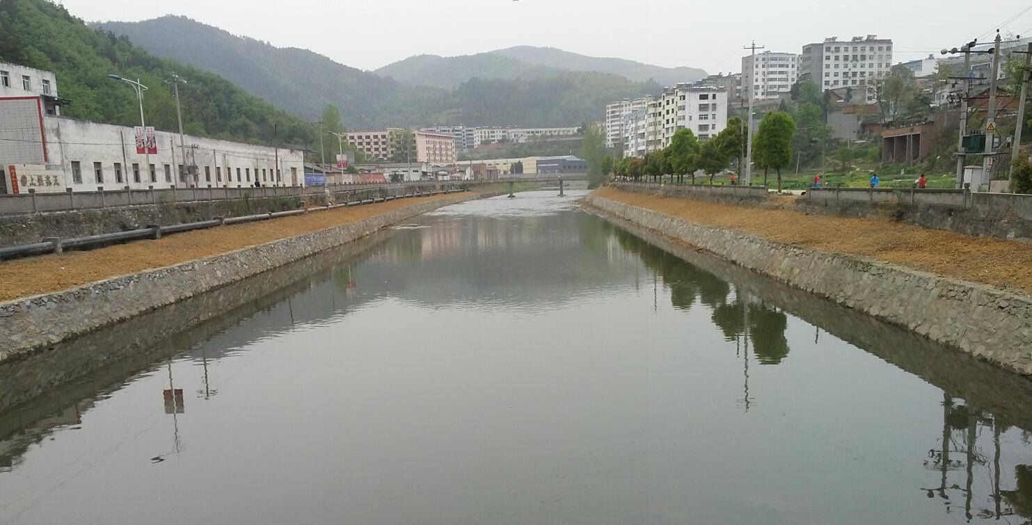 鄖西茶店鎮綜合治理照片.jpg